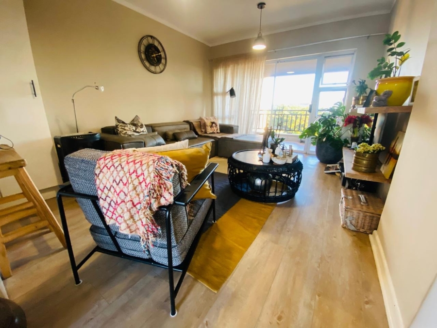 To Let 2 Bedroom Property for Rent in Royal Ascot Western Cape